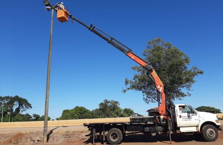 Guindauto e equipamentos.